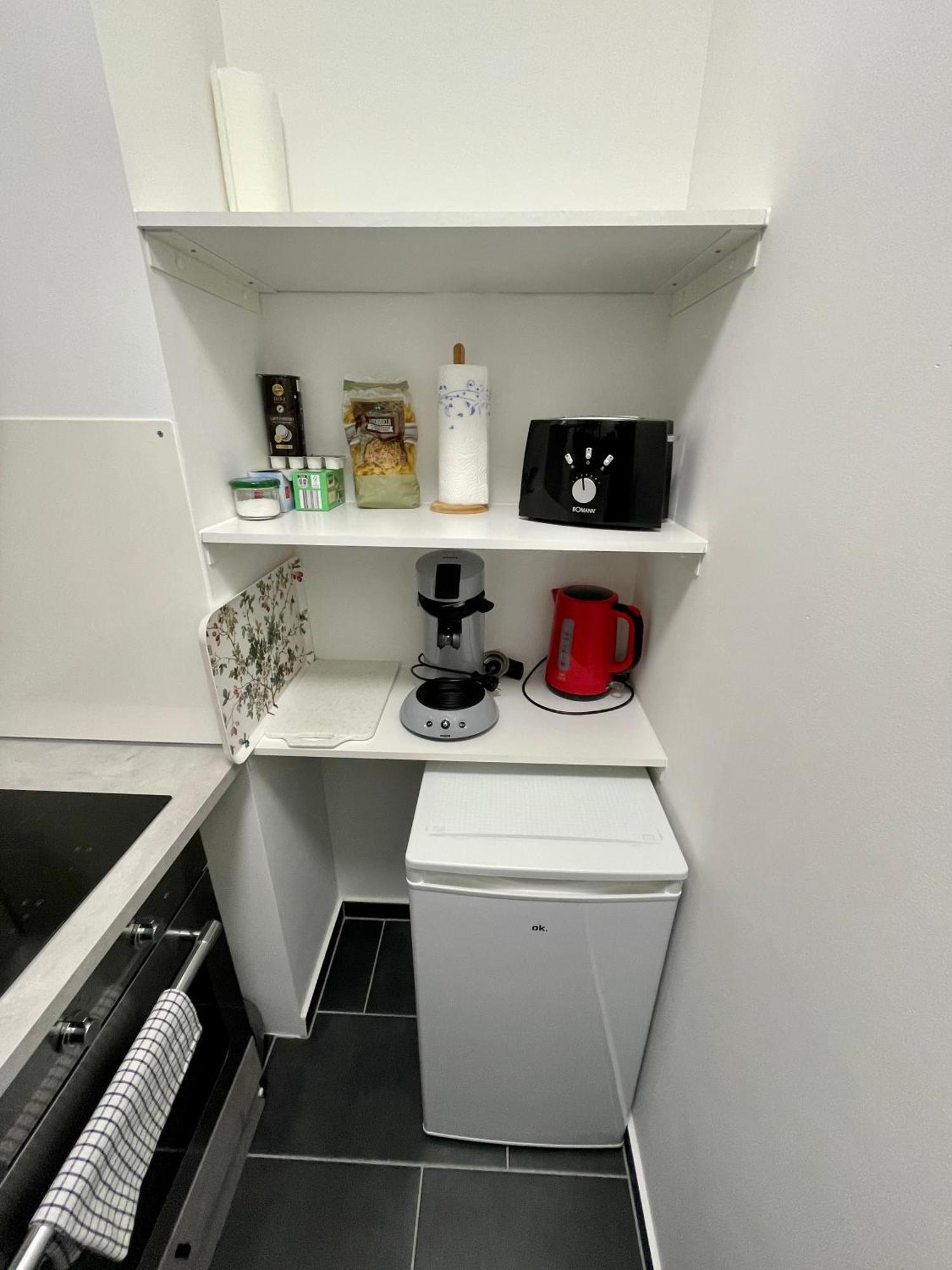 Naehe Hauptbahnhof & Ece-Center, Smart Tv Apartment Karlsruhe Ngoại thất bức ảnh